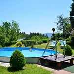 Gasthof-pension Karawankenblick Pörtschach am Wörthersee