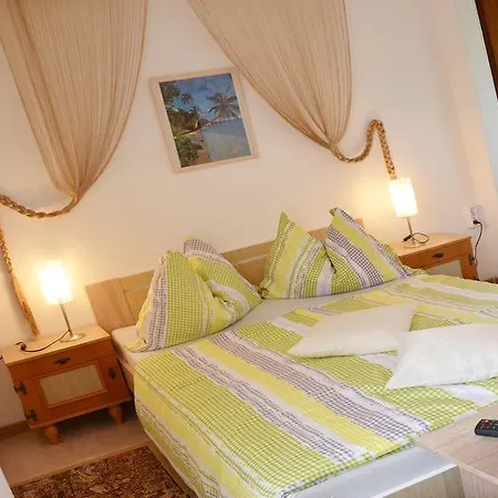 Gasthof-pension Karawankenblick Pörtschach am Wörthersee