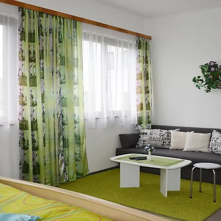 Guest house Gasthof-pension Karawankenblick Portschach am Woerthersee