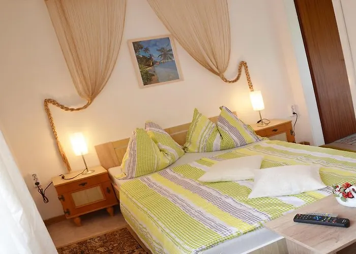 Gasthof-pension Karawankenblick Pörtschach am Wörthersee